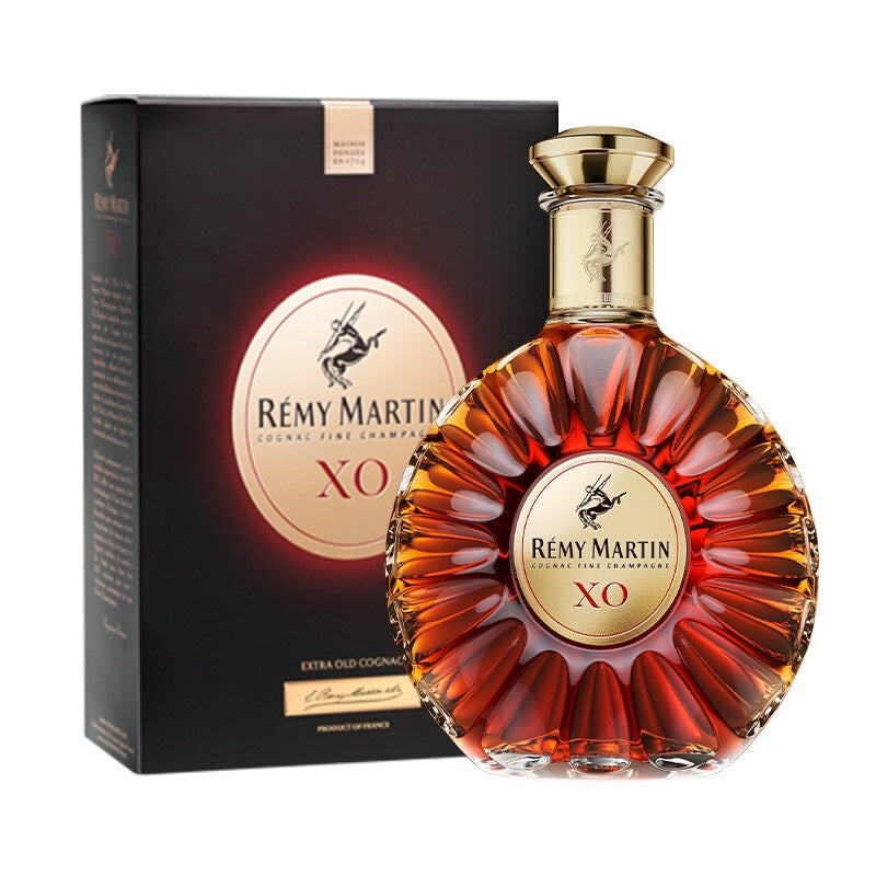 【古酒】【並行品】REMY MARTIN レミーマルタン XO 700ml 箱付
