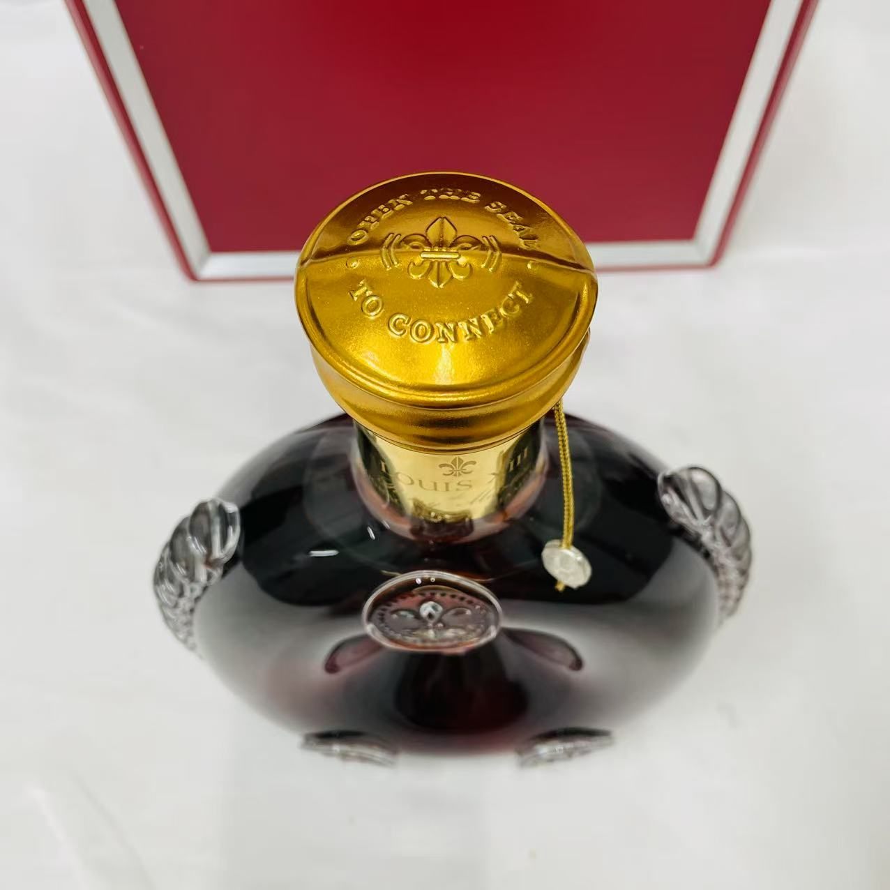 レミーマルタン ルイ13世 ザ・クラシック 700ml 40度 コニャック 箱/替え栓/冊子/バカラボトル シリアル一致