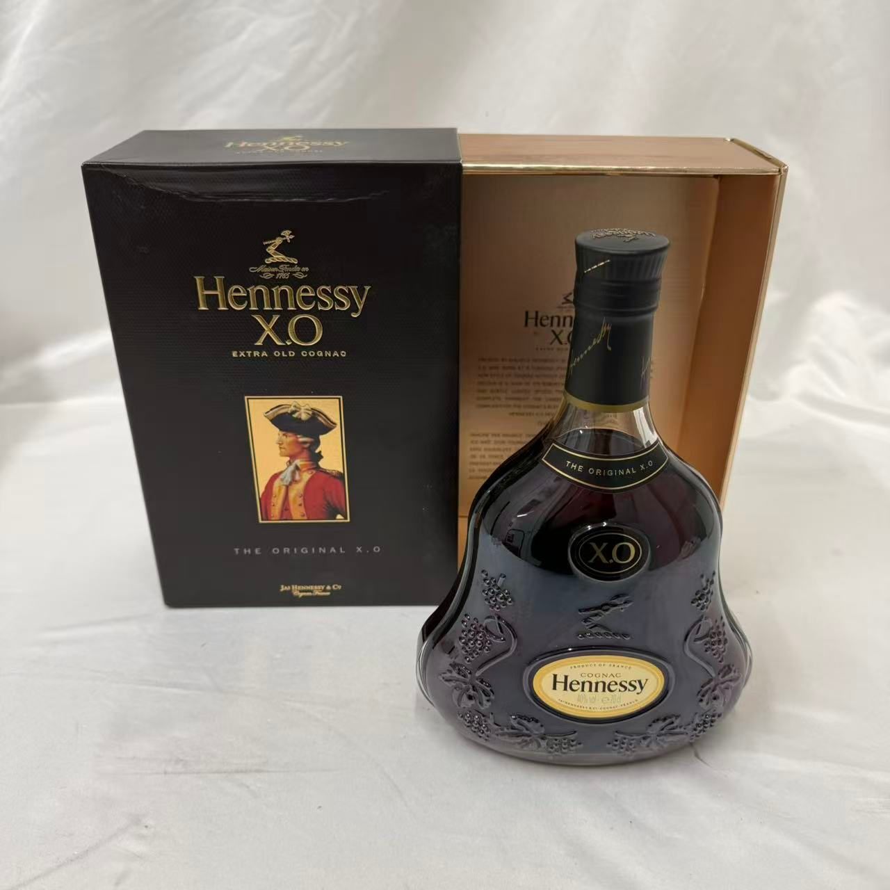【古酒】【並行品】ヘネシー XO 700ml 40度 コニャック 箱付 Hennessy X.O