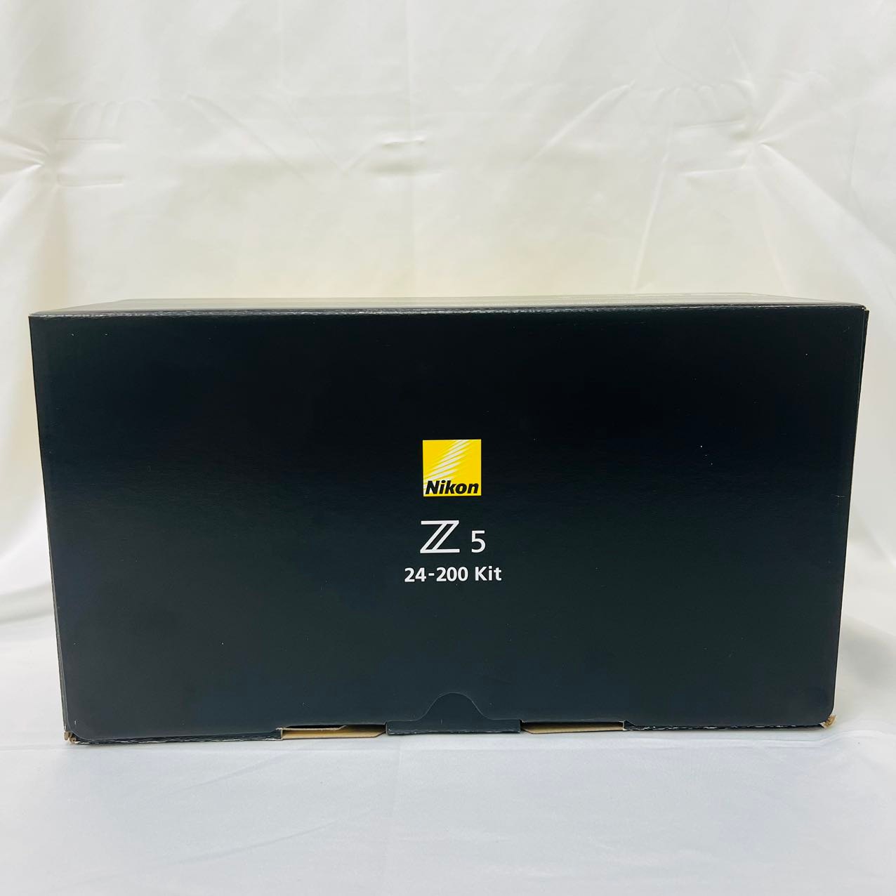 Nikon ニコン ミラーレス一眼カメラ Z5 レンズキット NIKKOR Z 24-200mm f/4-6.3 VR 付属 Z5LK24-200 ブラック