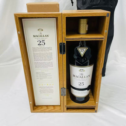 The MACALLAN ザ マッカラン 25年 ヴィンテージ 2021 シェリーオーク 700ml 木箱 専用袋 外箱