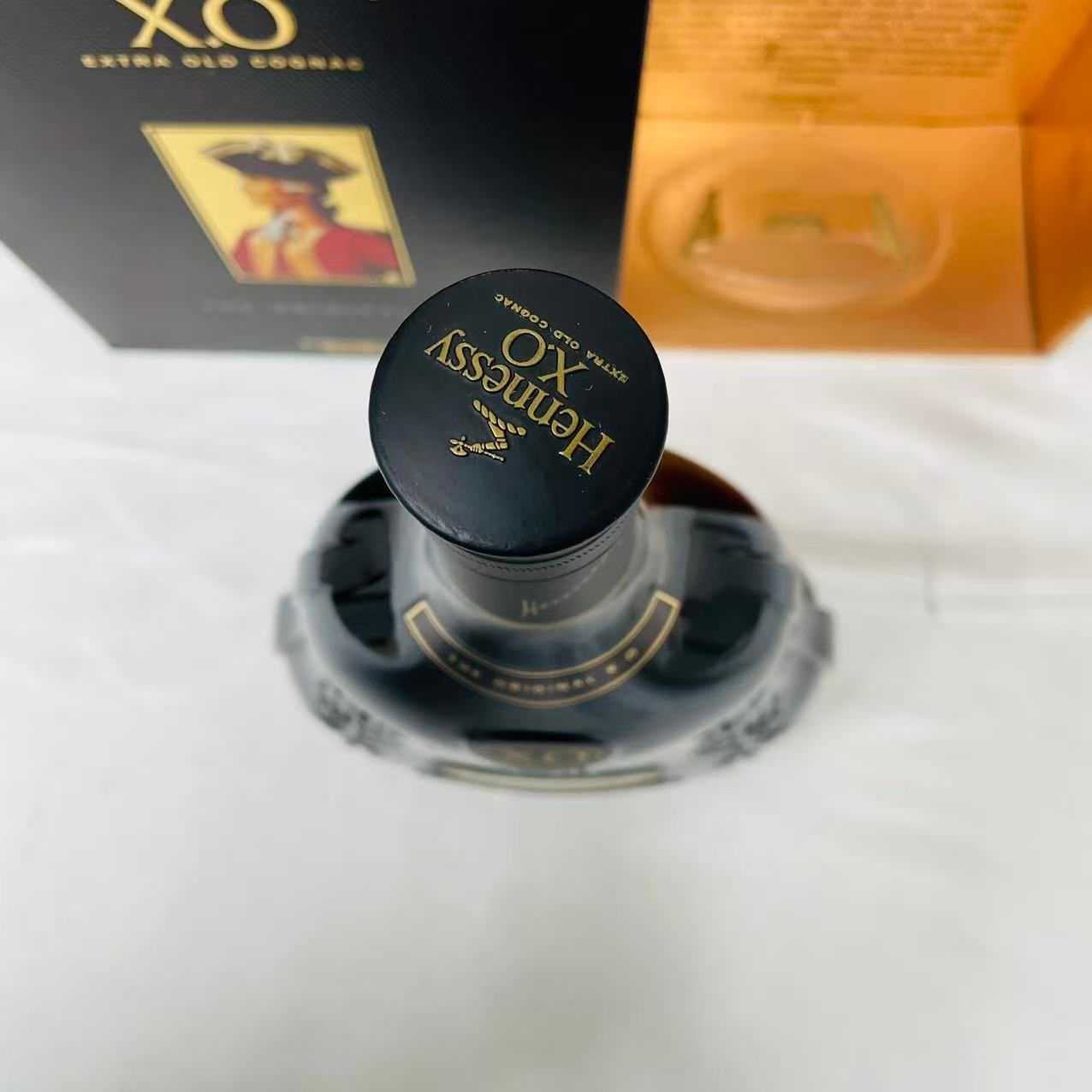 古酒】【並行品】ヘネシー XO 700ml 40度 コニャック 箱付 Hennessy