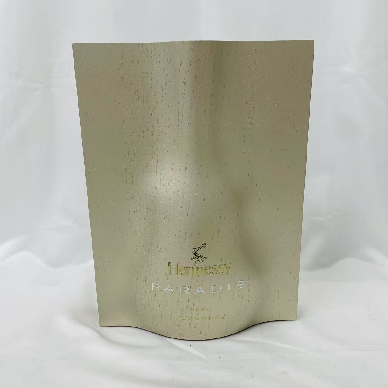 【古酒】【 並行】新型 ヘネシー パラディー パラダイス 700ml 箱付 コニャック Hennessy PARADIS