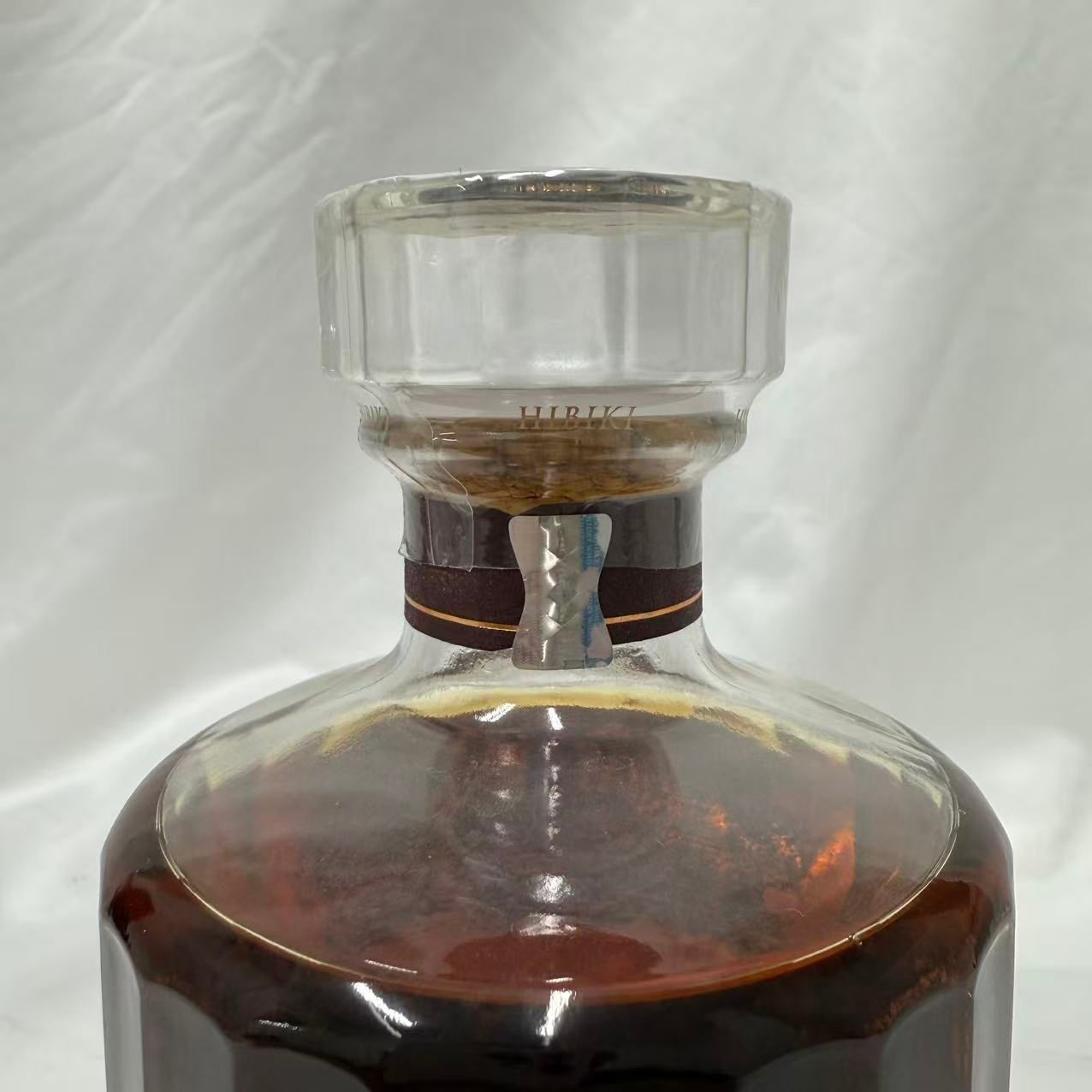 SUNTORY サントリー HIBIKI 響 21年 700m 43度 箱なし